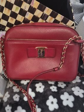 Salvatore Ferragamo Red Leather rossbody Bag with Chain Strap. Authentic. GUC